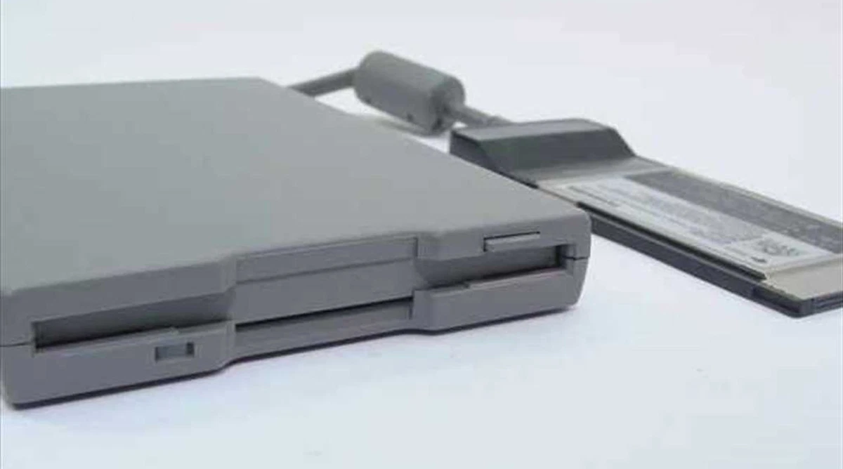 Toshiba External Floppy, Zip and Jaz Drives for sale | eBay