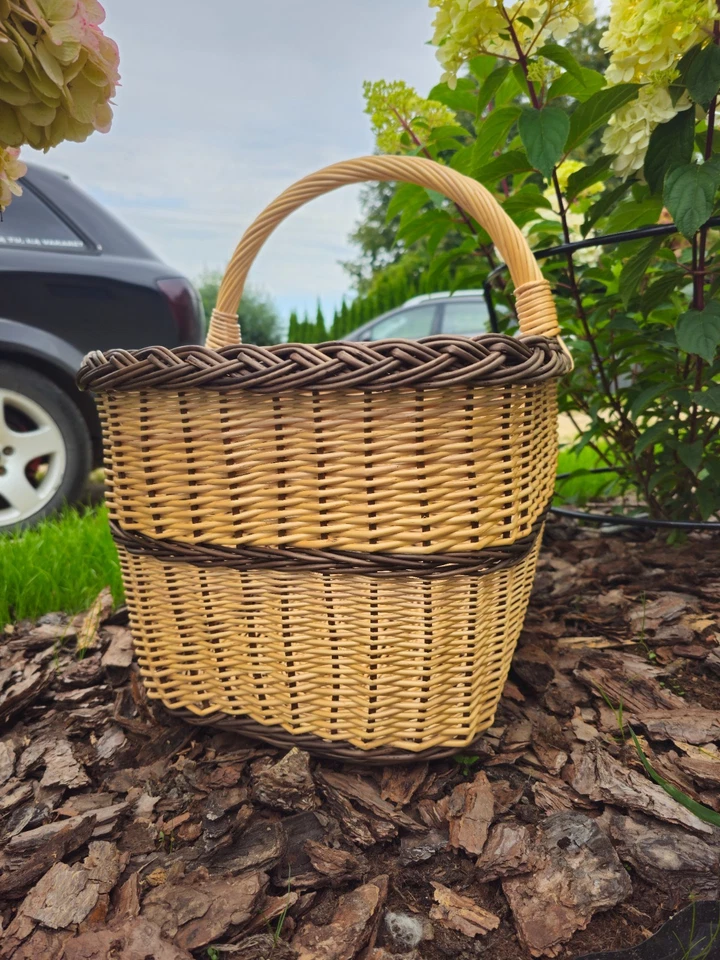 Rectangular Large Wicker Basket with Two-Tone Weave – Handmade Harvest Trug - Image 4 of 4