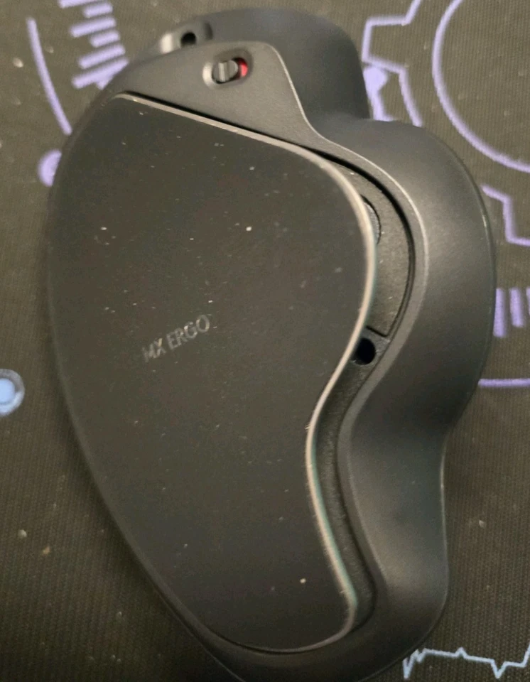 Logitech MX ERGO Wireless Trackball Mouse with Ergonomic Design - Graphite - Image 3 of 3