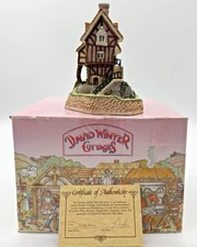 David Winter 1987 Lace Makers Cottage Midlands Collection – Box & COA Shown