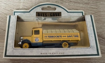LLEDO DAYS GONE CLASSIC 1934 MACK SACK TRUCK 'FERROCRETE' REF 39000