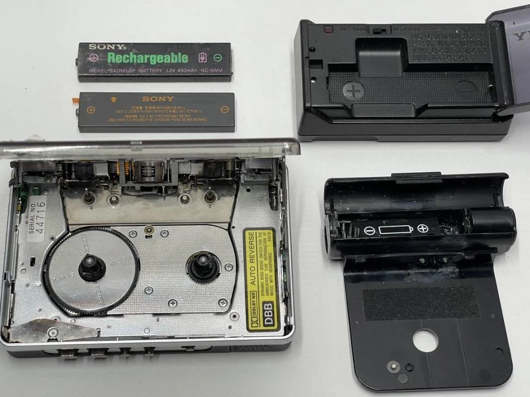 ジャンク SONY ソニー WM-504 ウォークマン スケルトン 壊れています Yahoo!オークション - ソニー ウォークマン WM-504 スケルトン