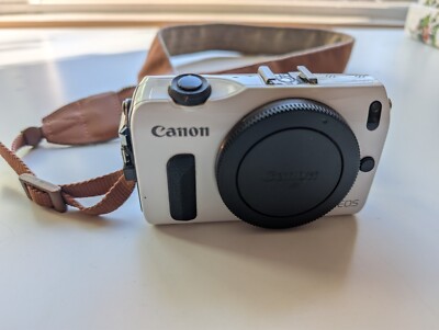 Canon EOS M Original White Mirrorless Camera (See Description) | eBay