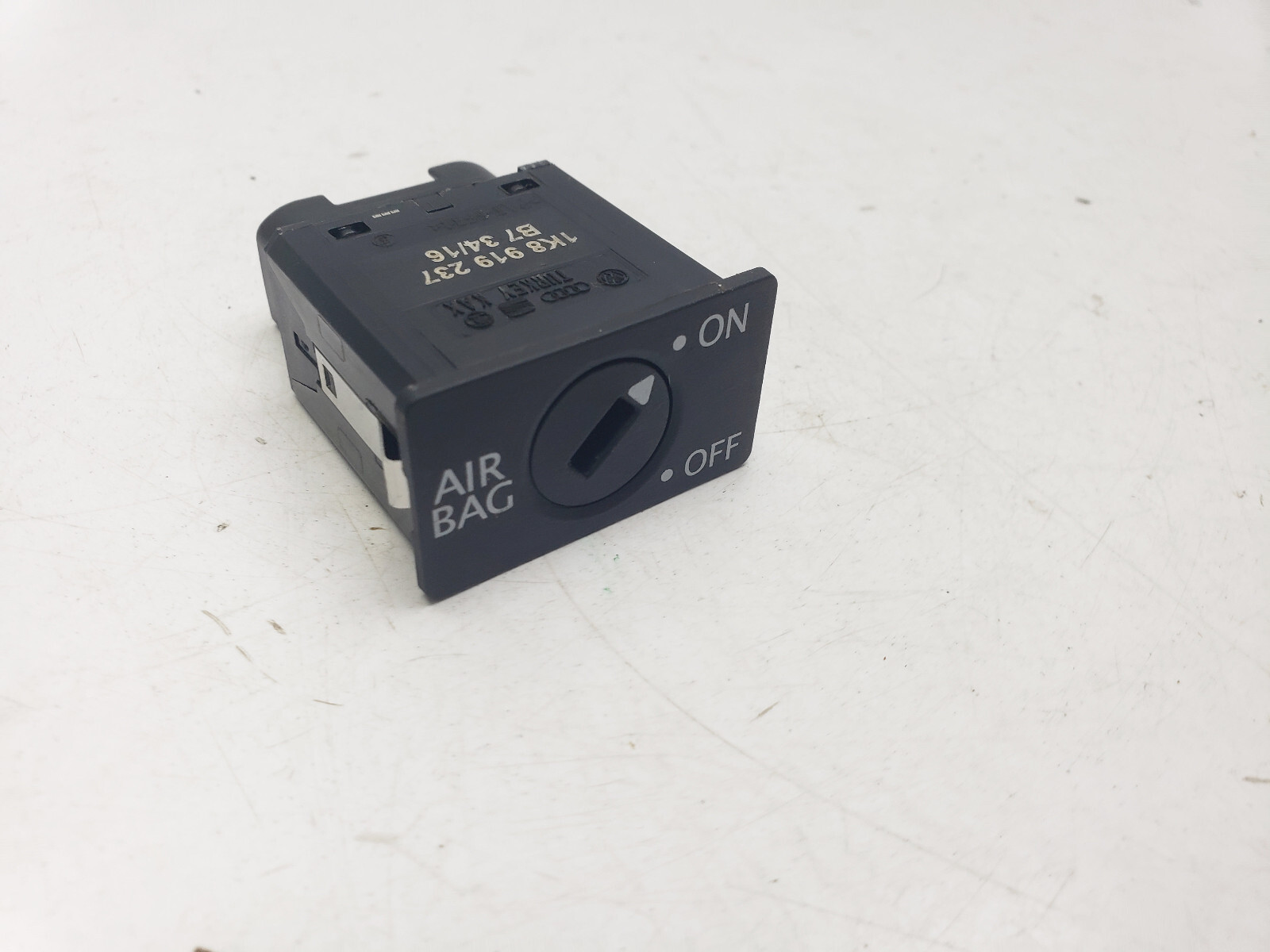 Audi Q3 2015-on Passenger Airbag Deactivation Switch 1K8919237 for 