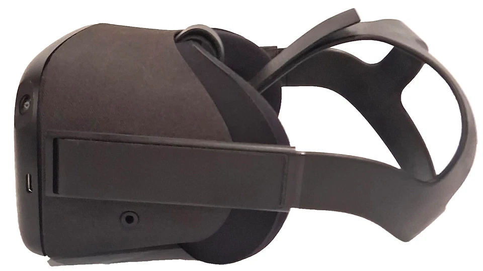 Oculus Quest 64GB Virtual Reality Headset and Controllers -  MH-B Black - Image 4 of 4