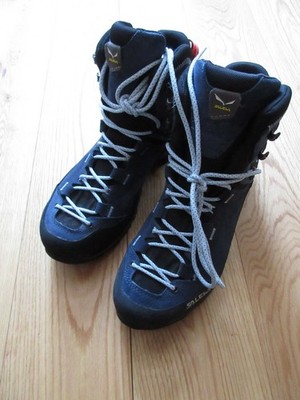 Salewa WS MTN Mountain Trainer 2 Mid GTX Damen Wanderschuh Gr 42 blau, neuwertig