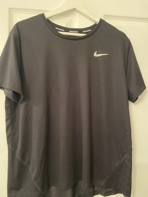 Nike Dri-Fit Womens Size XL - Image 1 of 3