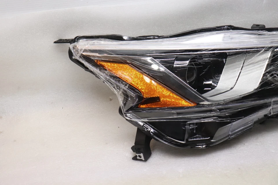 Faro derecho pasajero Nissan Altima 315-11ATR-AC2 NUEVO DEPO 2019-2021 Foto 3 de 4