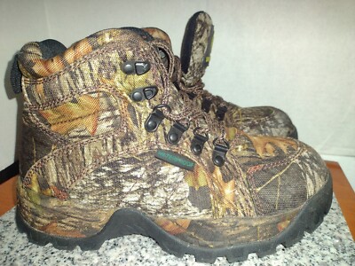 Tamarack High Top Waterproof Boots KIDS SIZE 5. Not Much Use. 