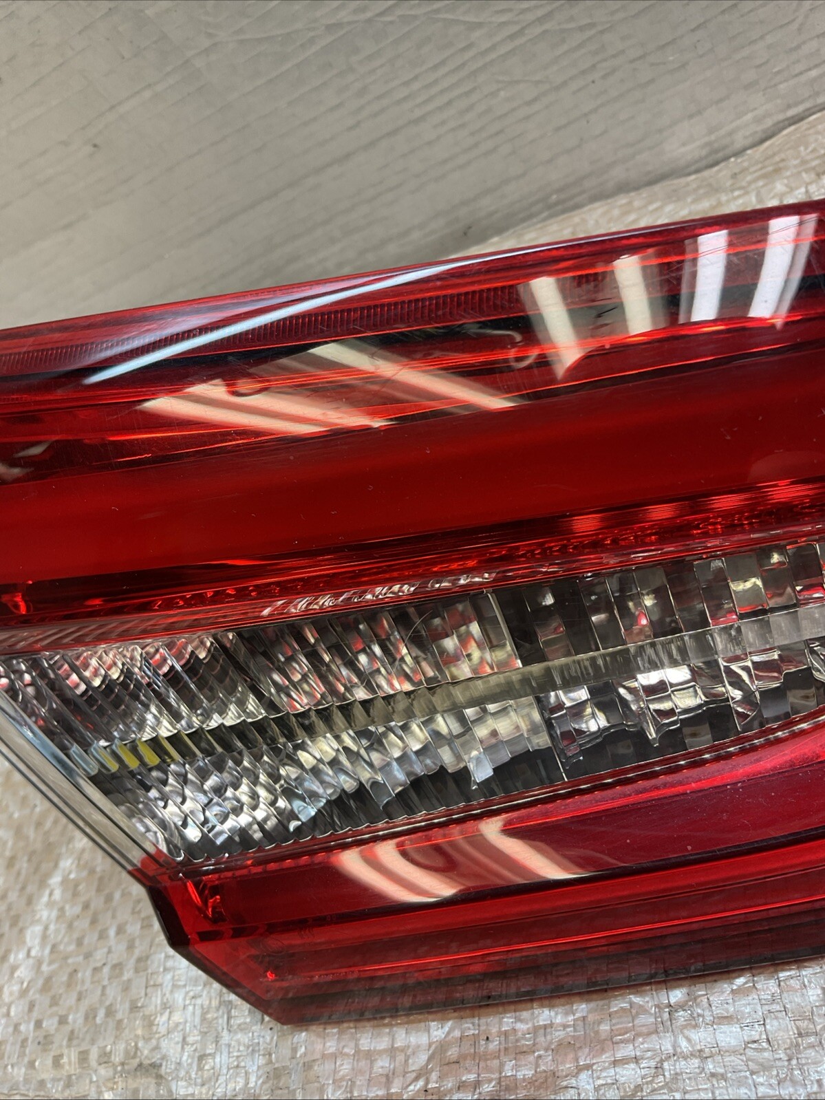 14-20 Maserati Quattroporte SQ4 M156 Left Side Inner Tail Light Lamp OEM 32k