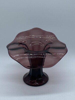 Vintage Art Glass Jack In The Pulpit Purple Bud Vase 5  Tall Beautiful Amethyst
