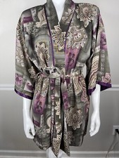 Vintage California Dynasty paisley Floral Satin Polyester Robe Medium purple