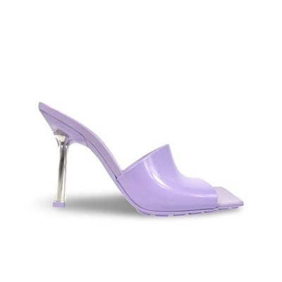 Bottega Veneta Rubber Stretch Mule Heel - Women s 6