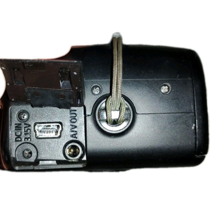 Canon PowerShot SX100 IS 8.0MP Digital Camera - Black Pre-owned Works Good Condi - Image 2 of 4