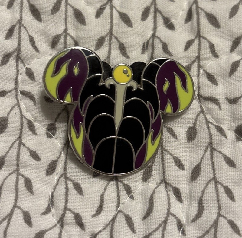 Disney Mickey Mouse Icon 2022 Villains Mystery Pin Blind Pack Maleficent