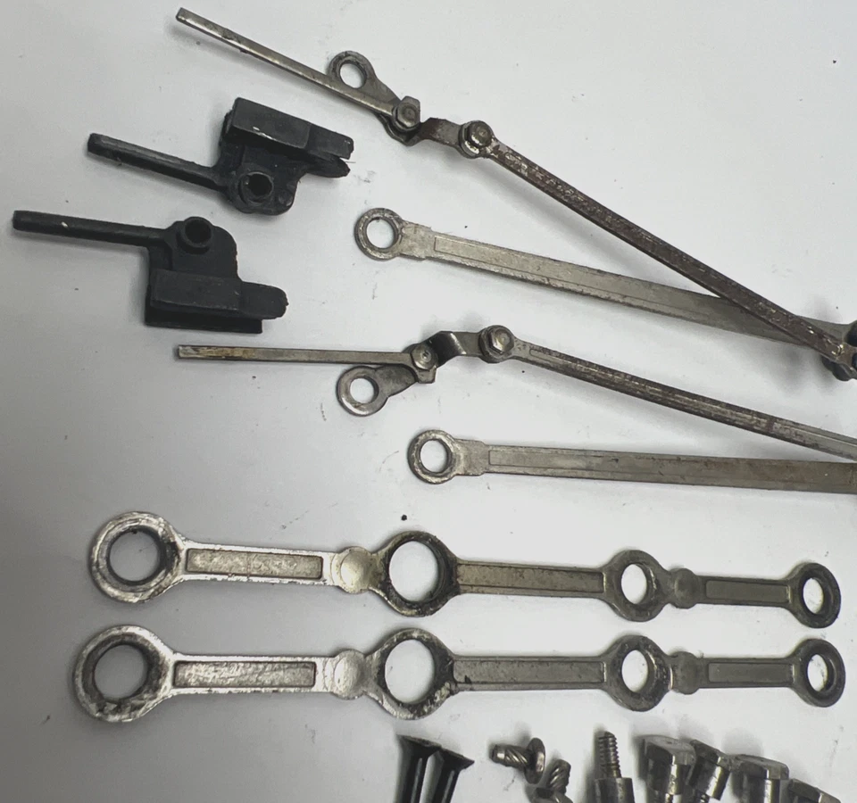 LIONEL O-GAUGE POSTWAR PARTS 736/726 LOCOMOTIVE LINKAGE/SIDE RODS SET - Image 3 of 4