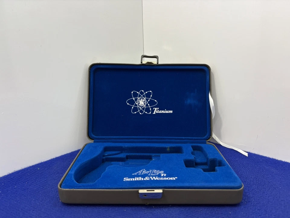 Smith & Wesson Model 342 AirLite Ti Titanium Case with Papers & Inserts OEM - Image 2 of 4