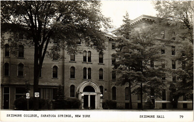 PC US, NY, SARATOGA SPRINGS, SKIDMORE COL, Vintage ECHTFOTO Postkarte (b49539)