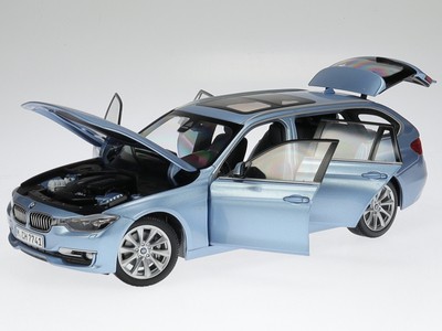 BMW F31 3er Touring liquid blue modelcar 97043 Paragon 1:18