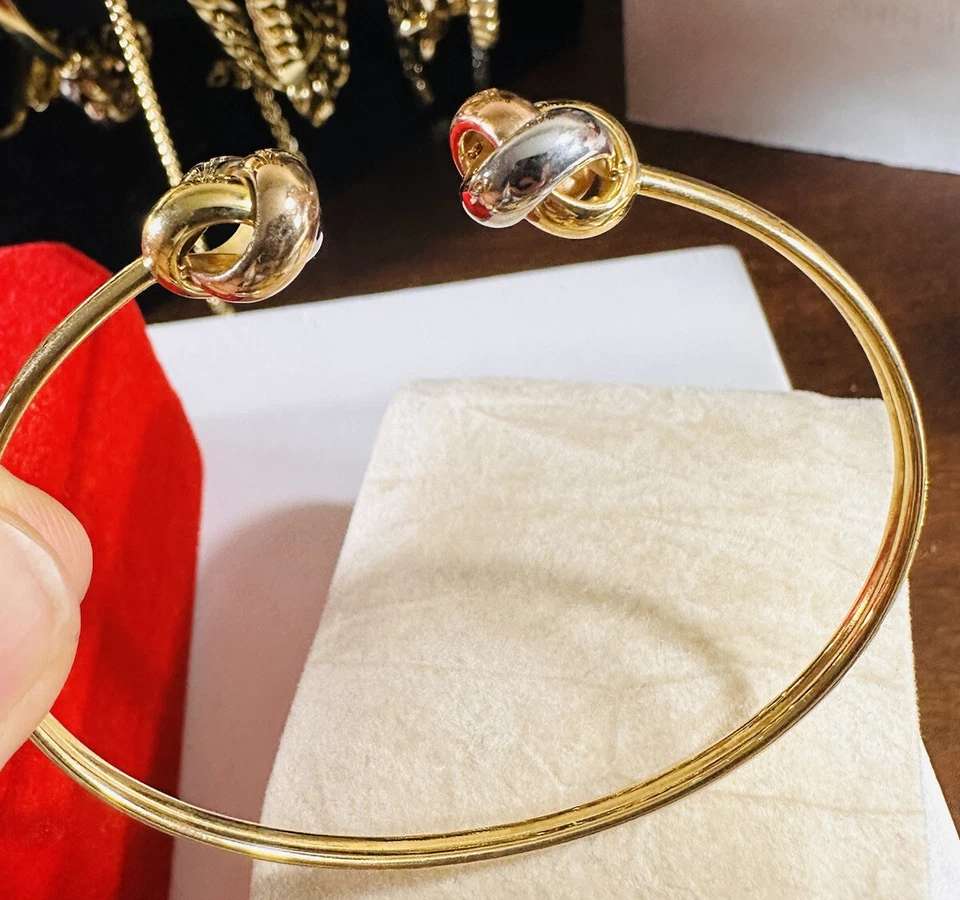 18K 750 Real Gold Tricolors Bangle Bracelet Knot fits 6-7” Long 11mm 6.1g - Image 2 of 4