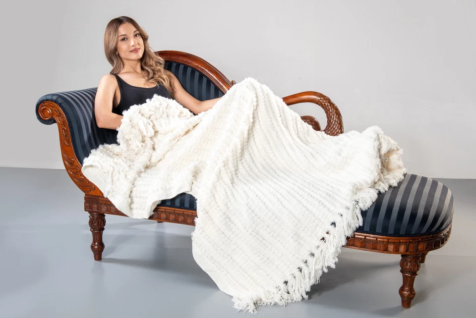 Webpelzdecke Strickdecke Zopfemuster Kuscheldecke Plaid 130x170 Nala creme 40139 - Bild 4 von 4