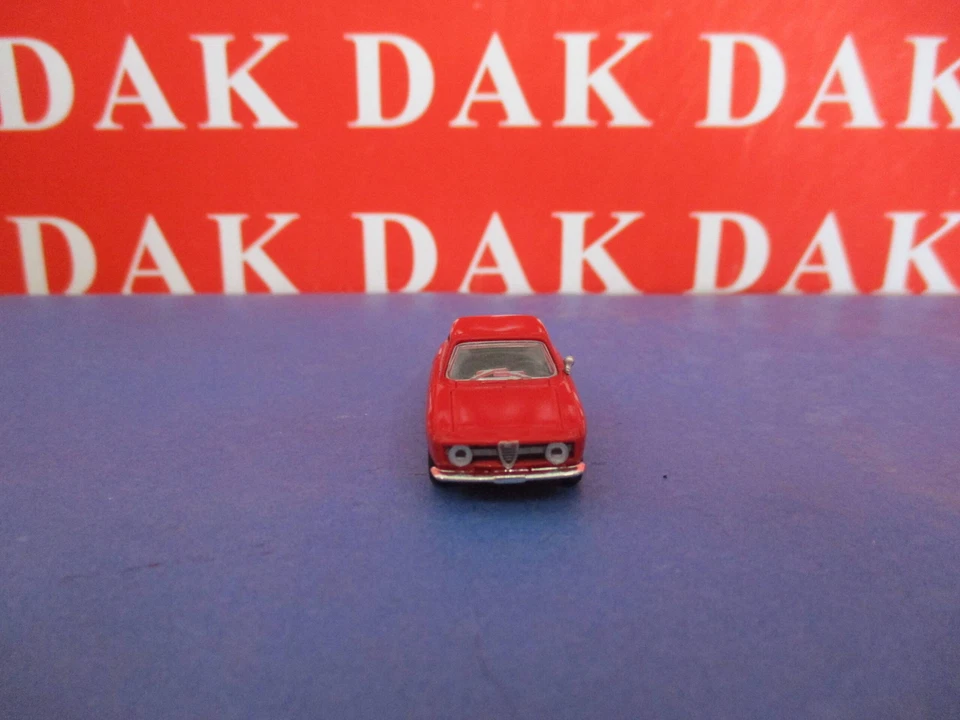 1/87 Modellino Auto Alfa Romeo Giulia Sprint GT Rossa by Brekina - Immagine 3 di 4