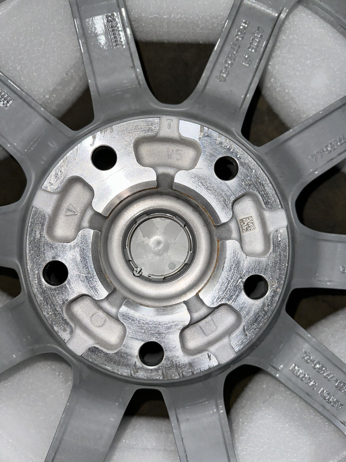 2022 Aston Martin Oem Wheels