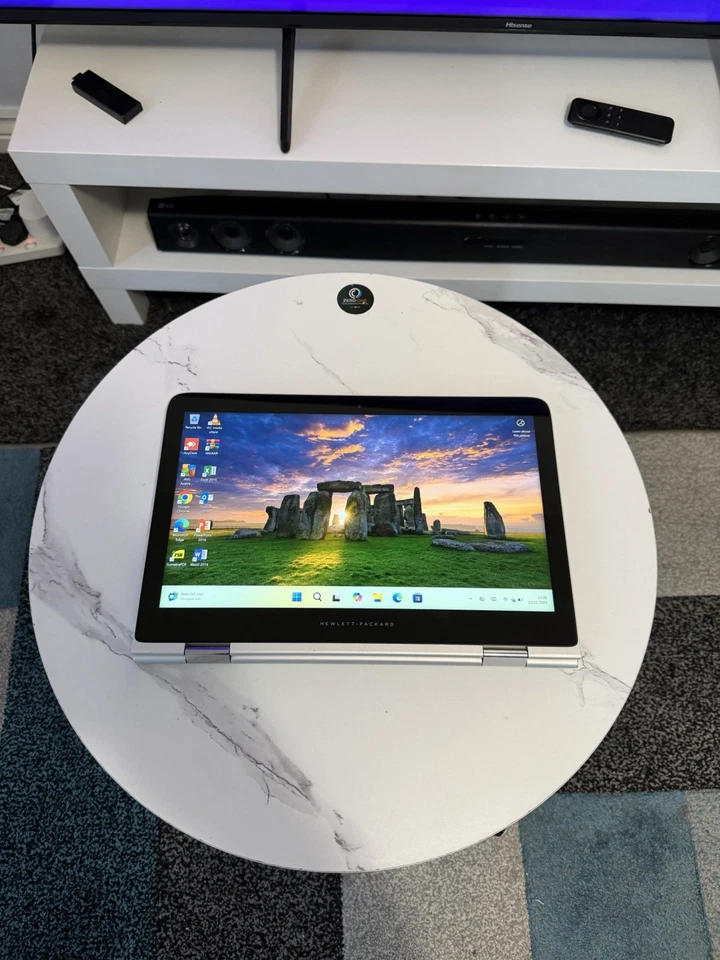 HP SpeCtre X360 Touchscreen, 2in1 Laptop & Tablet, 8gb ram, 256gb, Intel core i5 - Image 4 of 4