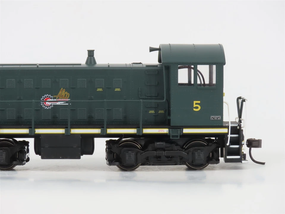 HO Scale Atlas 10000029 ALCO Demonstrator S-1 Diesel Switcher Locomotive #5 - Image 3 of 4