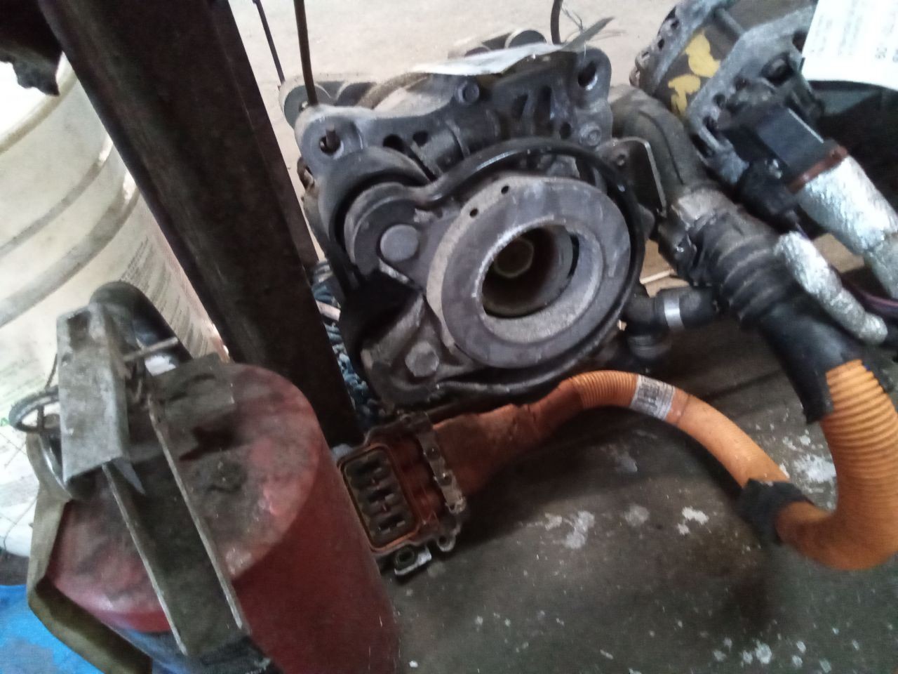 BMW i8 2014-2017 Alternator
