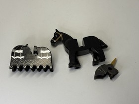 Lego Black Horse with Black Blanket Barding 2490pb11 from set  10223