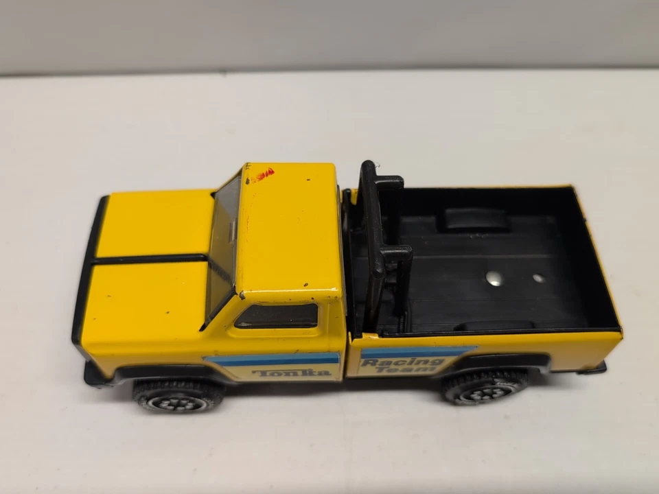 Camioneta pickup Tonka Racing Team hecha en EE. UU. DE COLECCIÓN GUC 7,5" L  Foto 2 de 4