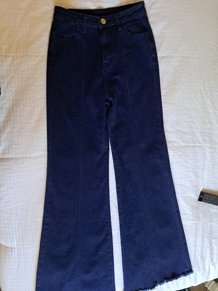 NWT Wisteria Lane Wide leg palazzo denim jeans in dark BLUE wash SZ M - Image 2 of 4