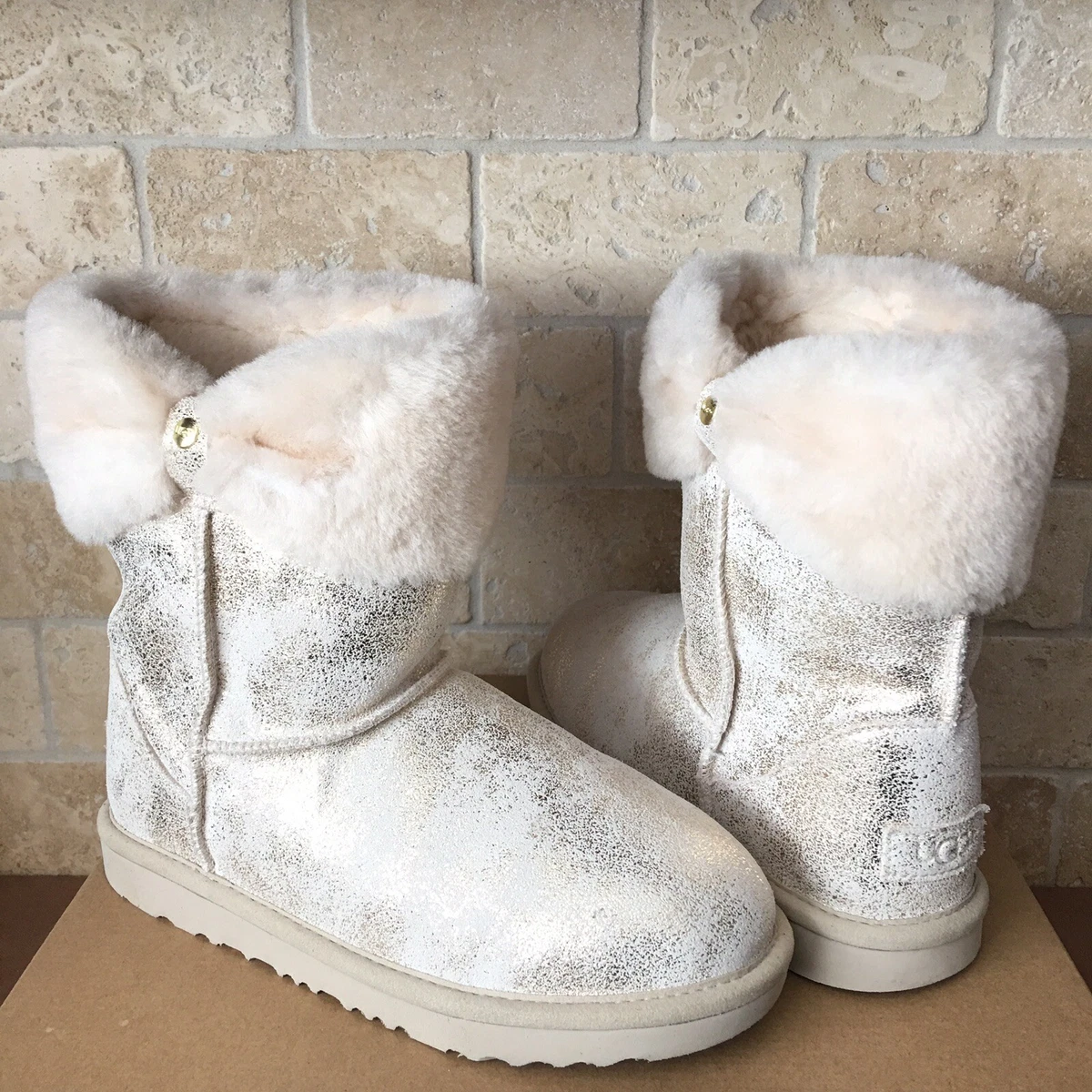 Ugg ramona clearance classic short boot