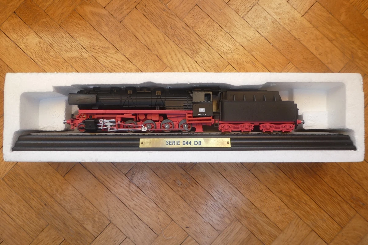 ATLAS HO lot de 9 locomotives à vapeur statiques pas de boite mais comme Jouef