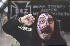 Jonathan Meese signiert großes Foto übermalt Signed Autogramm Unterschrift (25)