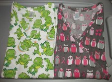 Lot of 2 Just Be Women's Medical Nursing Scrub Pullover Tops Frogs  Owls Size M