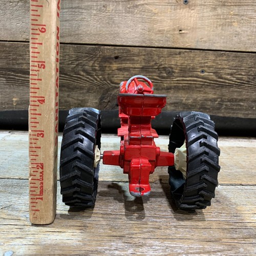 1960s ERTL, International Harvester Utility Tractor, Narrow, 1:16 Scale, Diecast - Picture 4 of 6