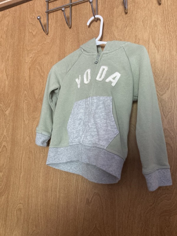 Baby Gap x Star Wars zip-up Yoda hoodie Size 18/24 Months