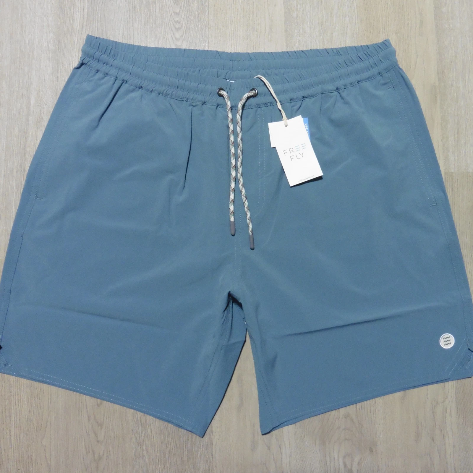 FREE FLY Mens L LARGE ANDROS SHORTS PACIFIC BLUE STRETCH TRUNK FISHING SWIM 7"
Opens in a new window