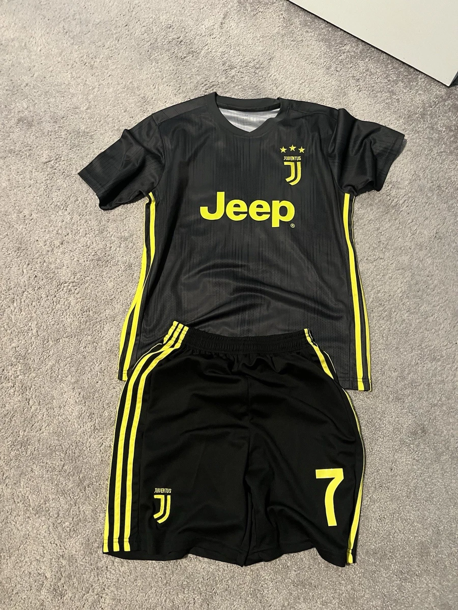 ユベントス CR7 シャツ 黒・黄色 【公式通販】