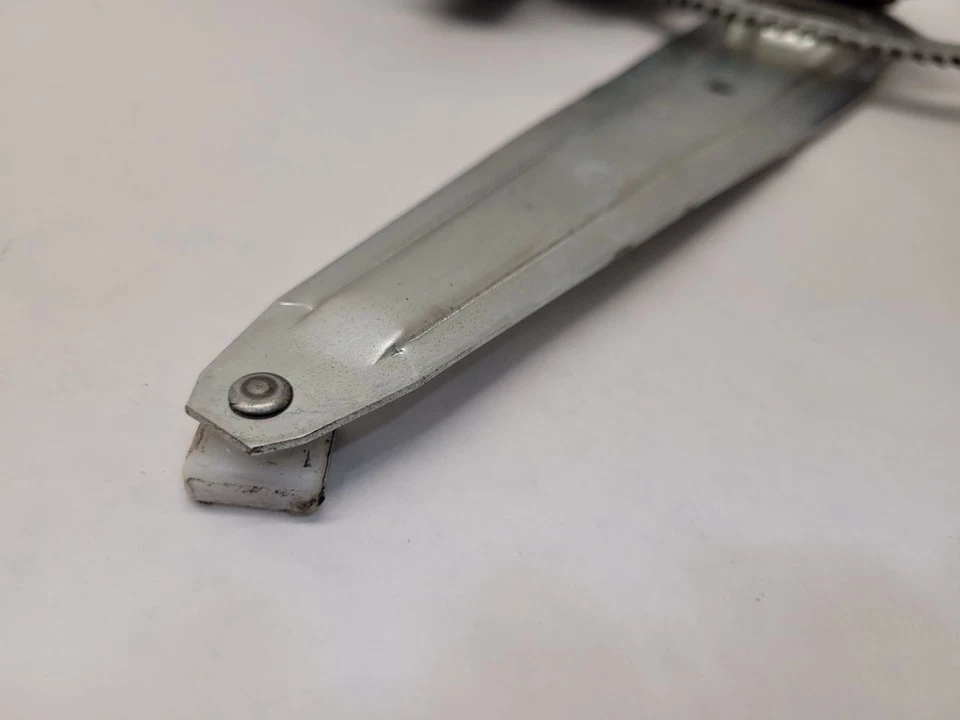 2007 - 2021 TOYOTA TUNDRA Passenger Rear Window Regulator Extended Cab 4 Door  Foto 3 de 4