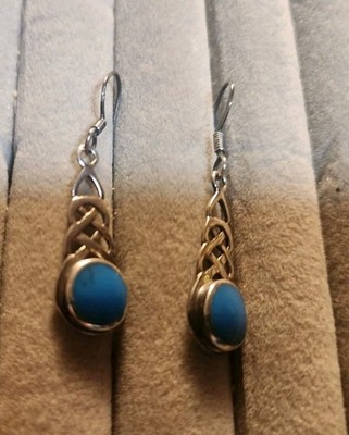 NACHLASS STERLINGSILBER KELTISCHE OHRRINGE MIT TÜRKIS BLAUEM STEIN SIGNIERT JC