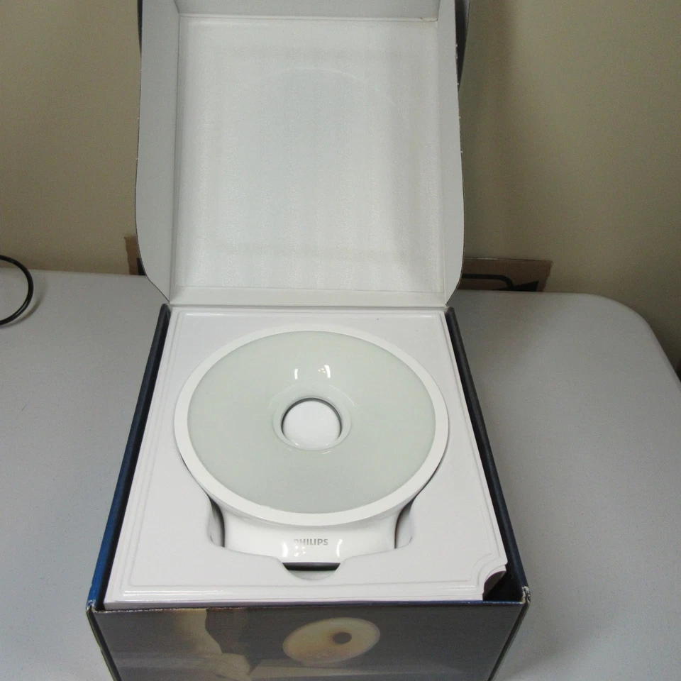 Philips Somneo Sleep and Wake-Up Light  Alarm Clock Radio HF3651 White Open Box - Image 2 of 4