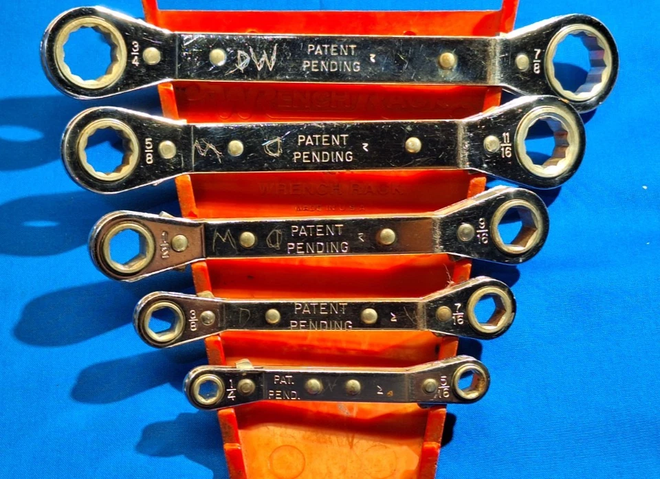 Mac Tools 5 piece SAE reversible offset ratchet wrench set 6 & 12pt 7/8" - 1/4" - Image 4 of 4