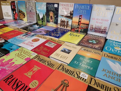Lot of 10 Danielle Steel Romance Set Popular Series Hardcover HCDJ HB Books MIX