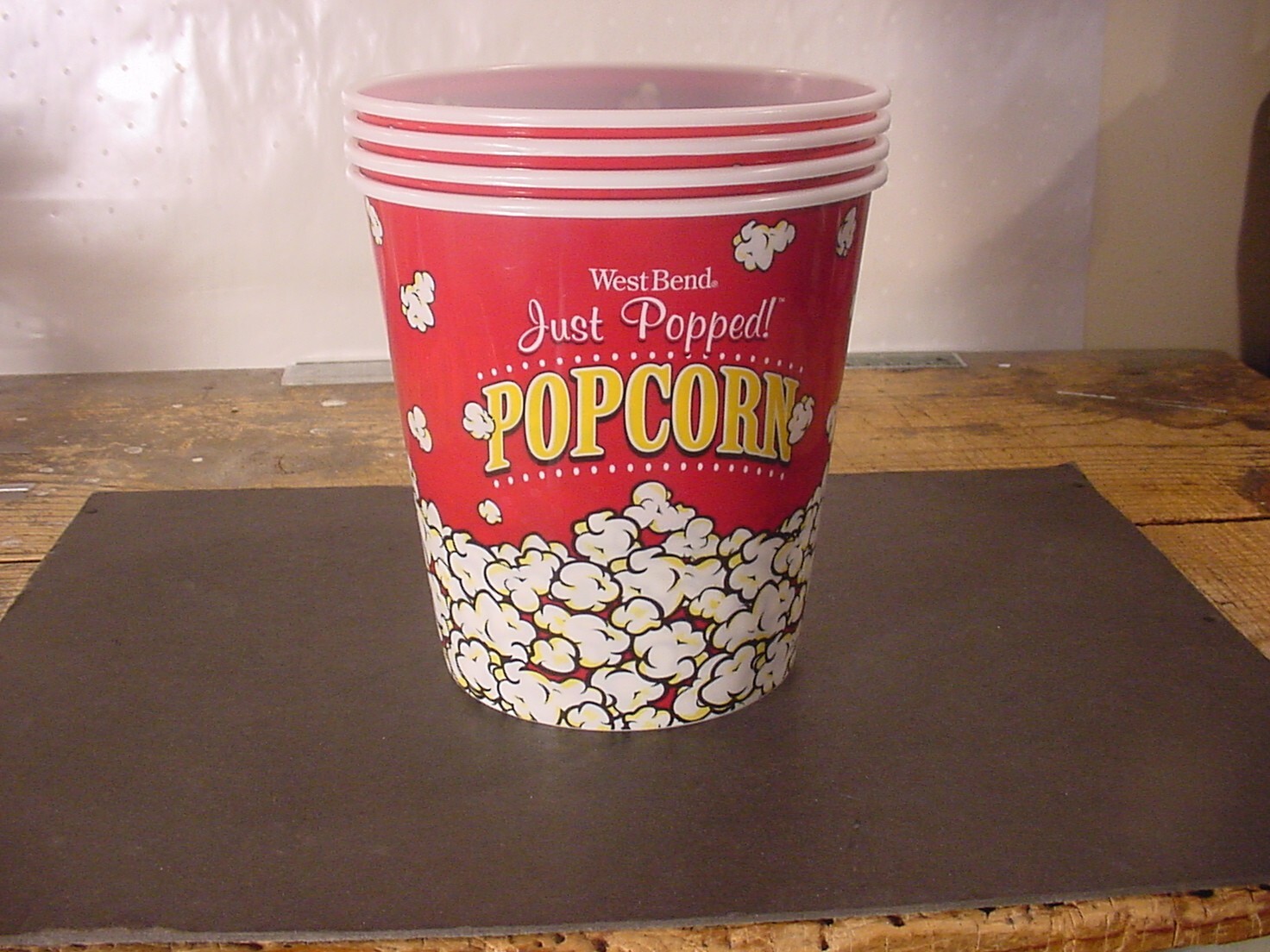 Large Plastic Popcorn Bucket Home Theater Reusable Serving Bucket