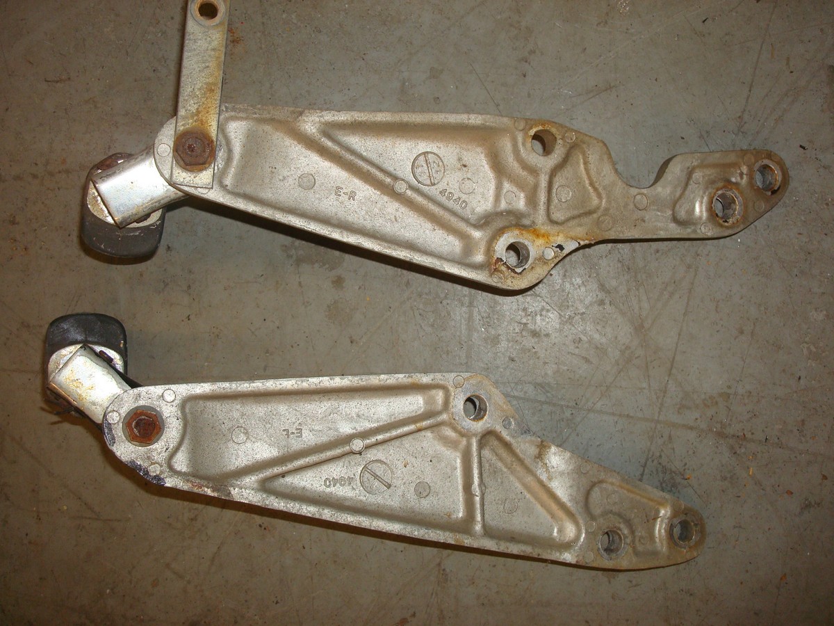 1982 82 Suzuki GS1100 GS 1100 Rear Passenger Left Right Peg 1982 82 Suzuki GS1100 GS 1100 Rear Passenger Left Right Peg
