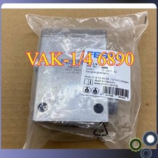 1PC Brand New Festo VAK-1/4 6890 Vacuum Generator durable Fast Shipping VAK1/4