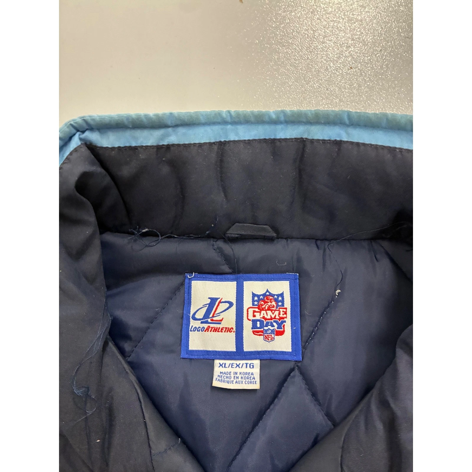 Vintage Logo Athletic NFL Tennessee Titans Jacket Navy Blue XL Game Day Puffy - product detail image 6